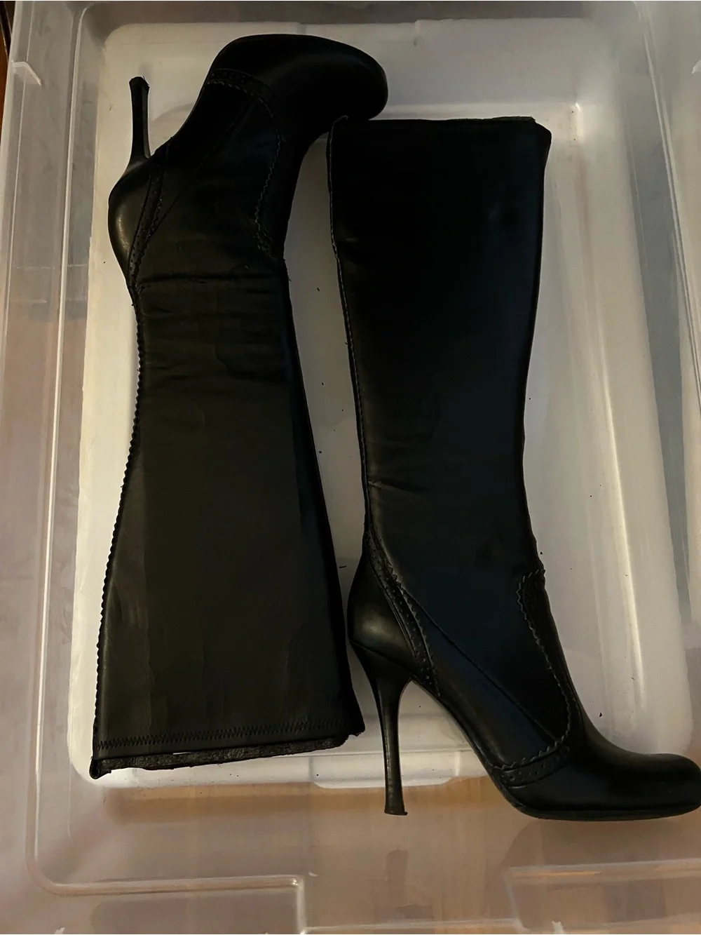 Guess by Marciano guess by